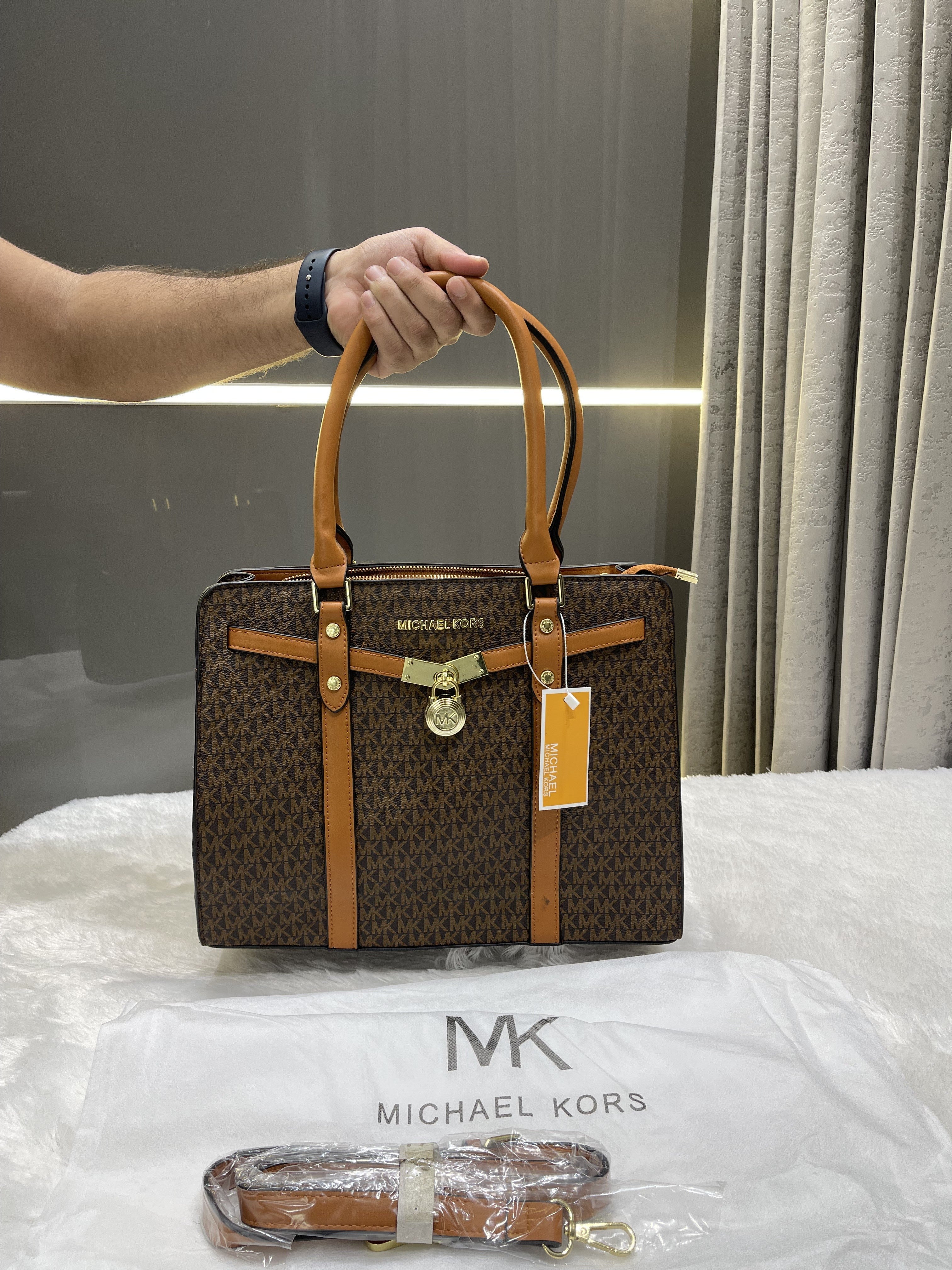 MICHAEL KORS HAMILTON PREMIUM TOTE BAG