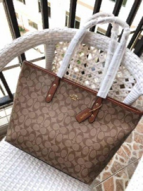 Coaach tote bag premium quality with og box