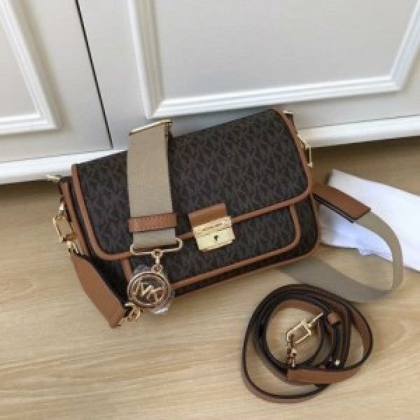 Miichael korrs bradshaw crossbody bag with box