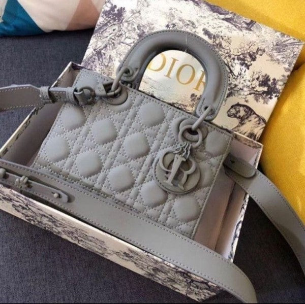 Dior lady my d lite e luxurious quality with og box & dust bag