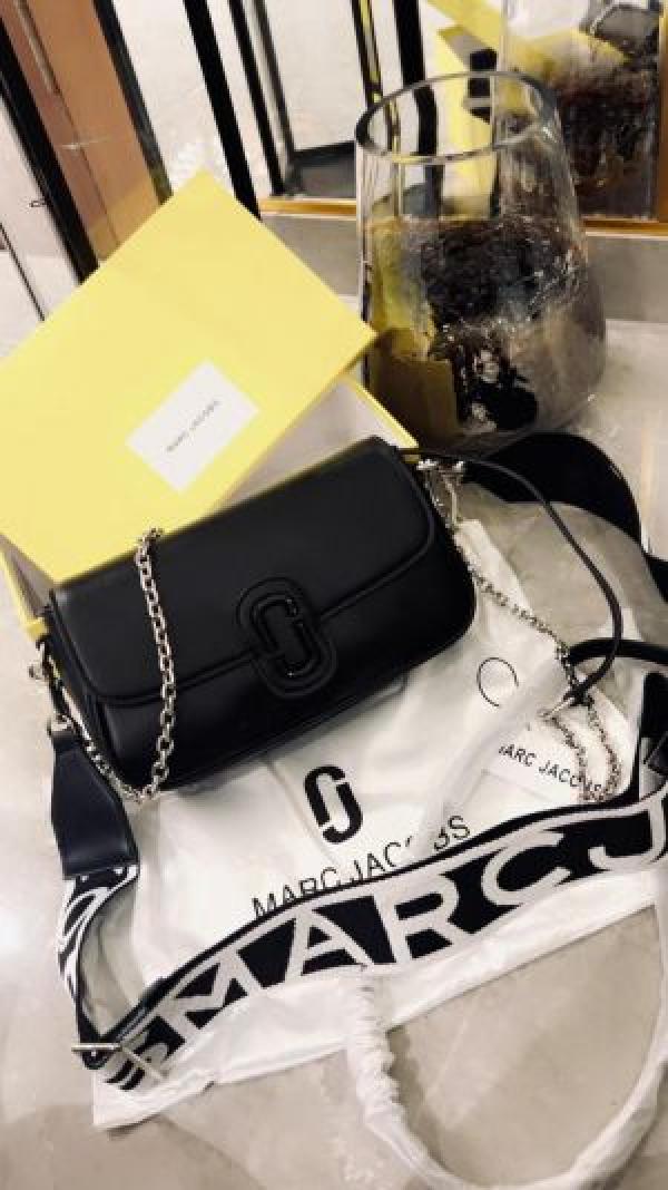 MARC JACOBS Snapshot Bag with box