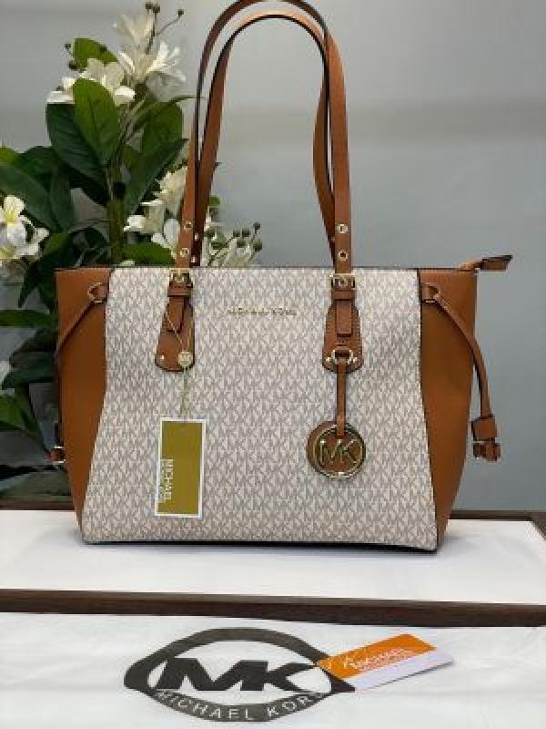 Miichael korrs tote bag with dust bag