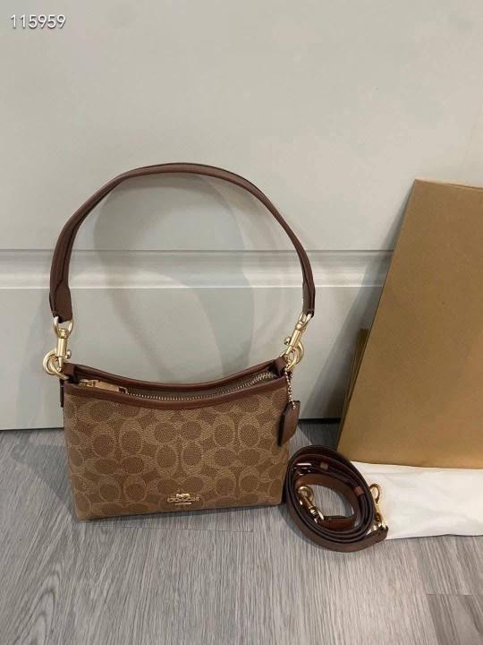Coach Lauren Hobo Tote With Dust Cover