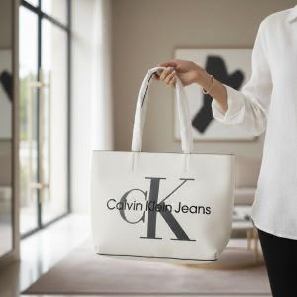 CALVIIN KLEIN TOTE BAG