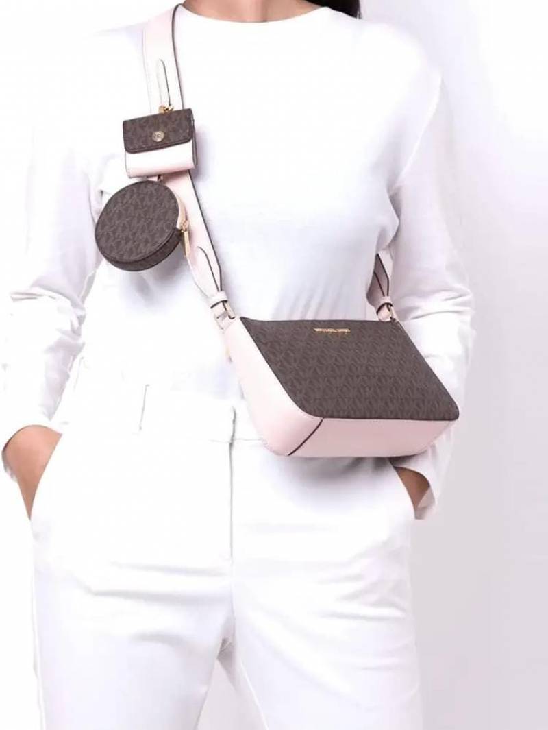 MICHAELL KORRS POCHETTE PREMIUM QUALITY WITH BOX