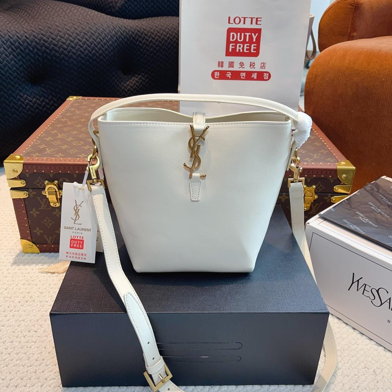 Ysl bucket bag with og box