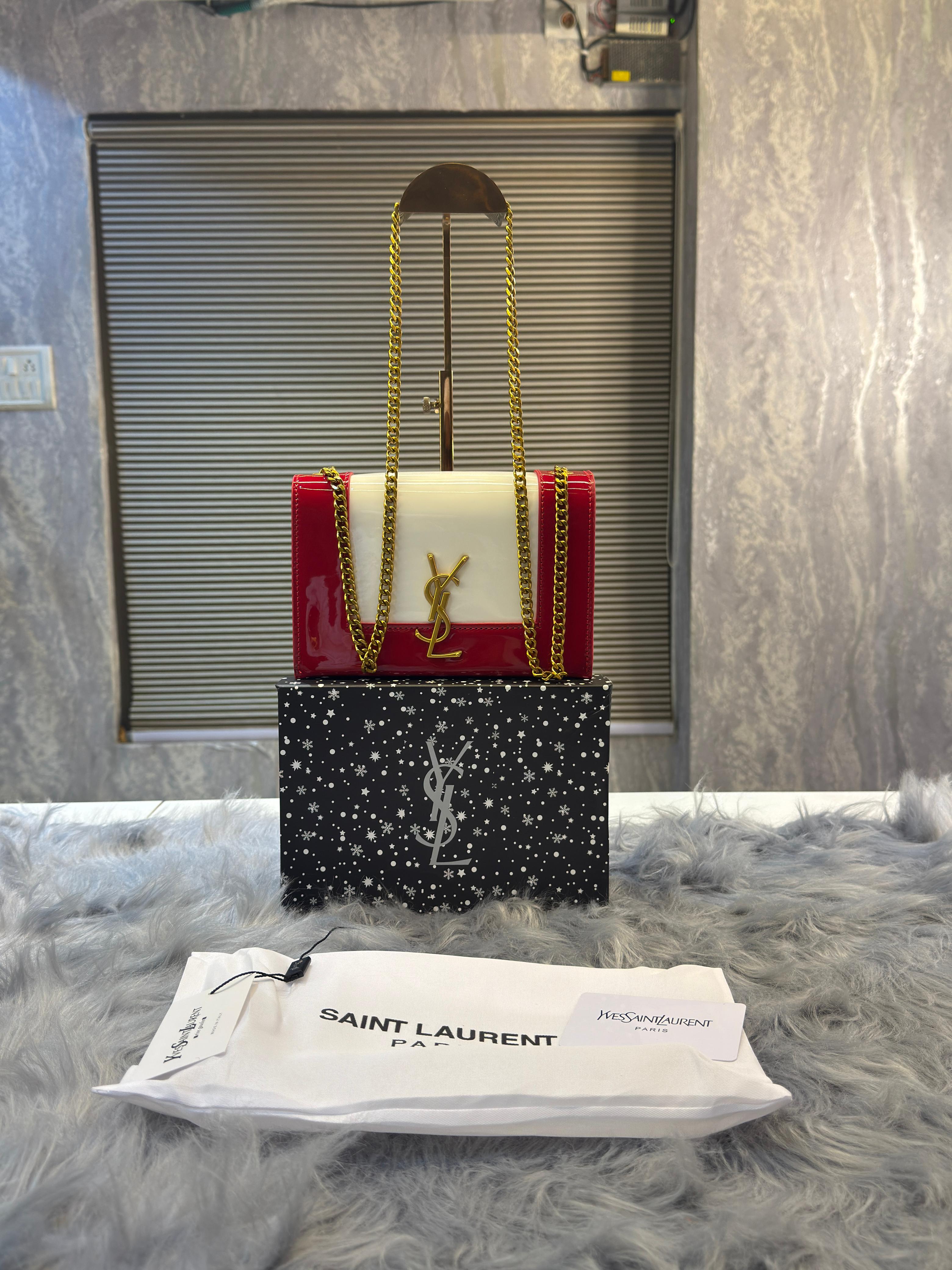 YSL SAINT LAURENT Grain De Poudre Matelasse Chevron Medium Monogram Satchel Black with box