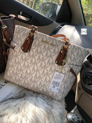 Michael Kors tote bag premium quality with dust cover