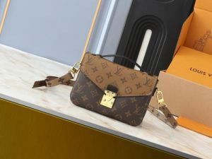 LOUIS VUITTON PETITE PALAIS BOX PACKING