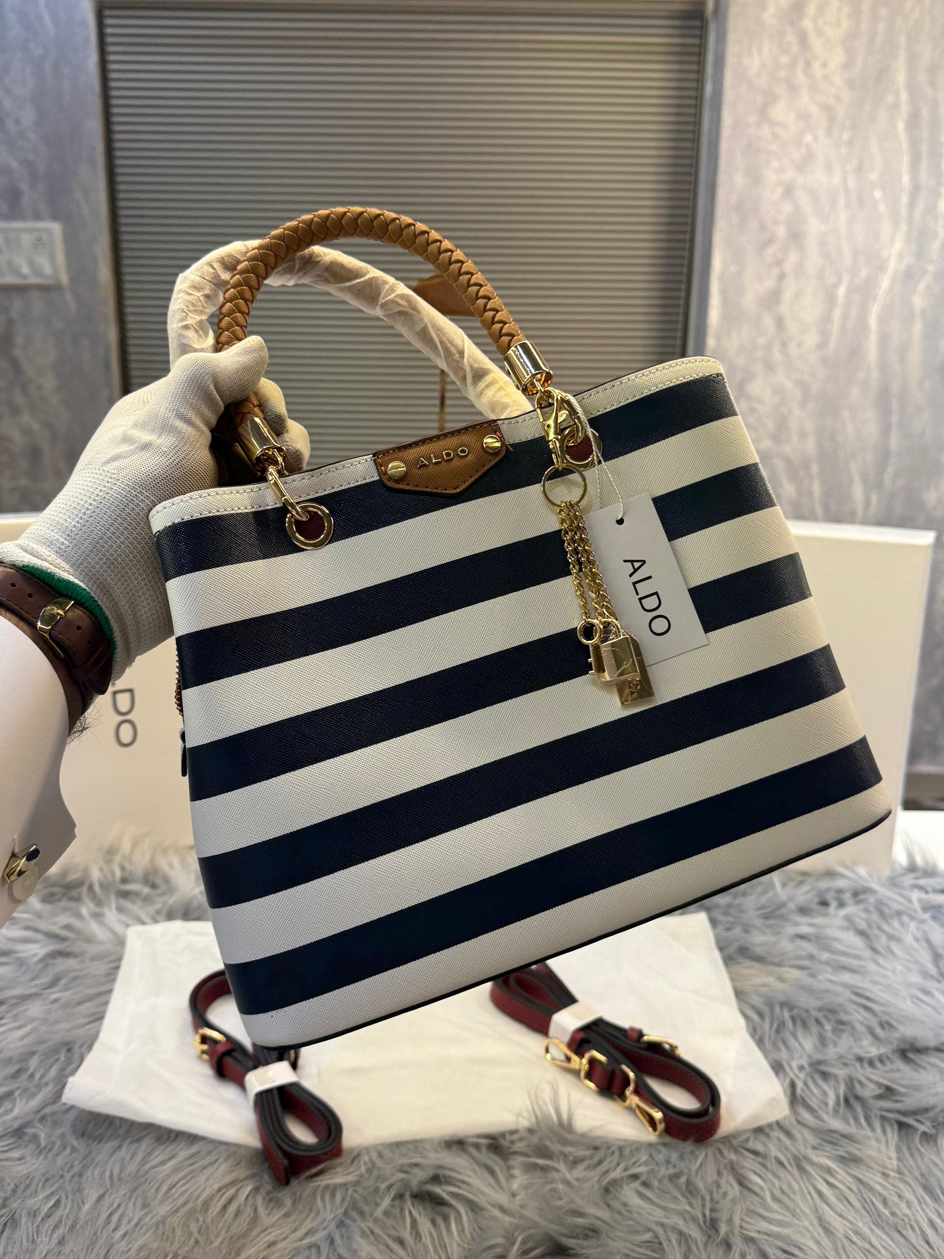 Aldo Lothycan Womens Bone Multi Tote with box