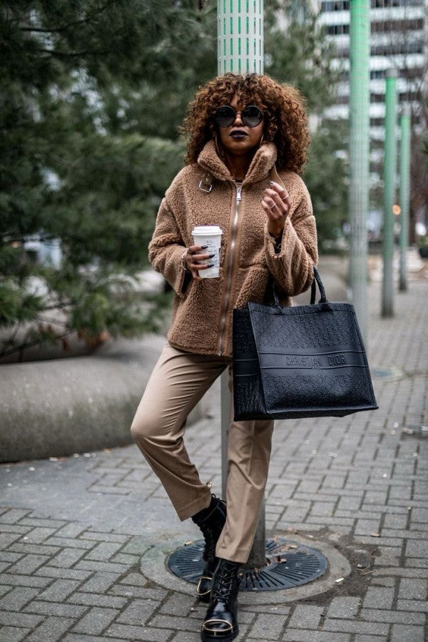 Dior tote bag premium quality with zipper(dust cover)