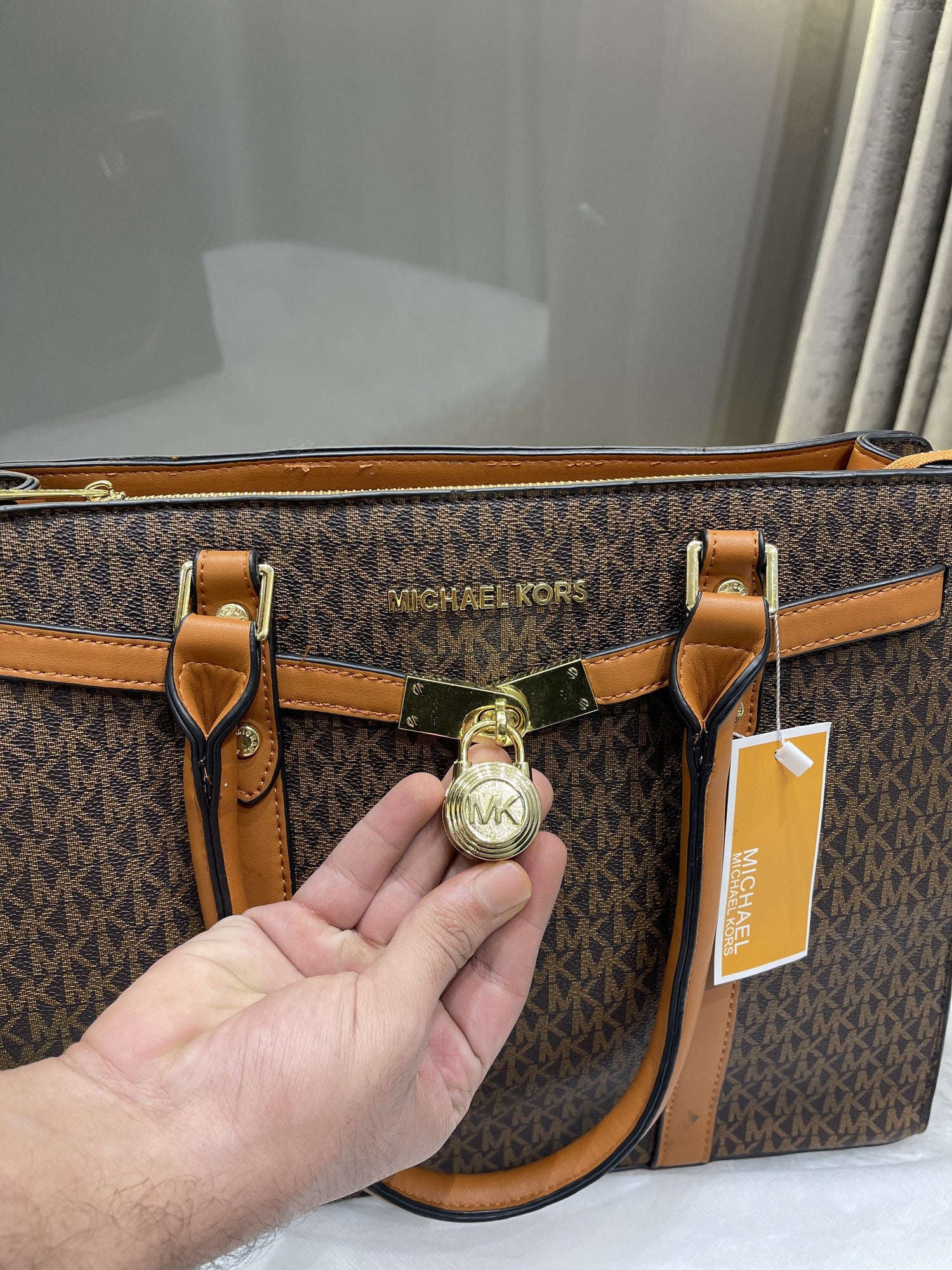 MICHAEL KORS HAMILTON PREMIUM TOTE BAG