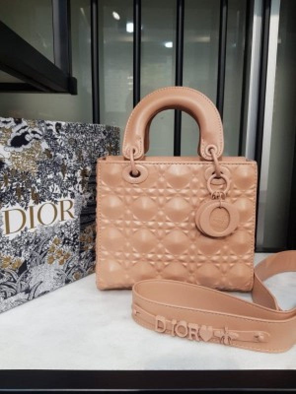 Dior lady my d lite e luxurious quality with og box &amp; dust bag