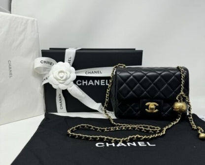 Channel quilted cc crush mini flap black purse with box