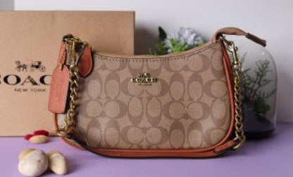 Coach teri shoulder bag in signature canvas bag with box