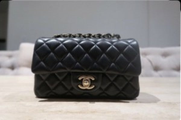 Chanel Paris jumbo sling bag premium quality with box