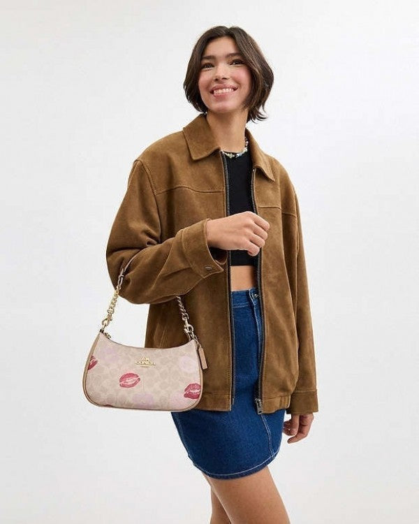 Coach Nolita 19 daisy appliqu with box