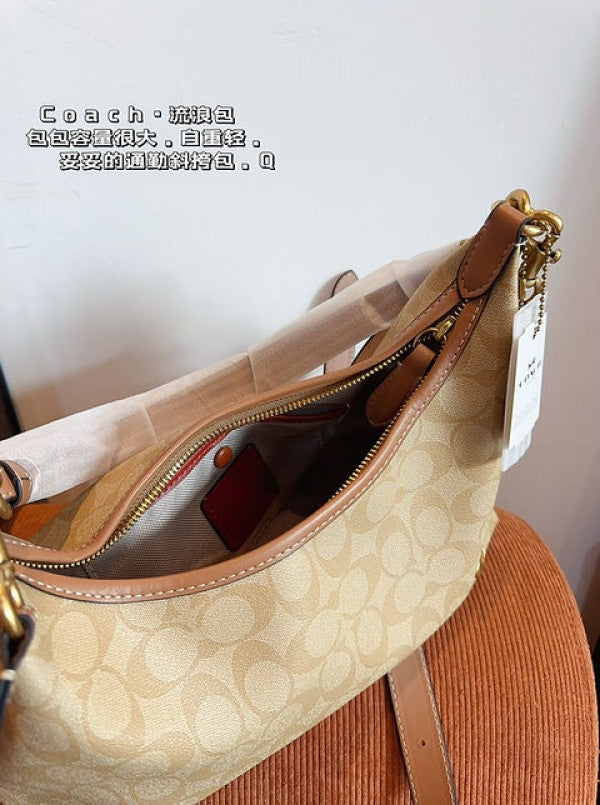 Coaach city tote bag with og box