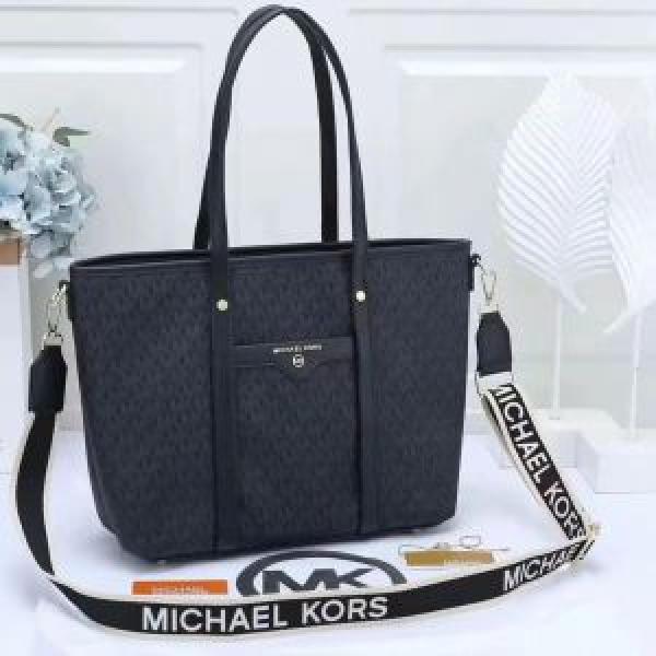 Michael kors tote bag with brand dust bag