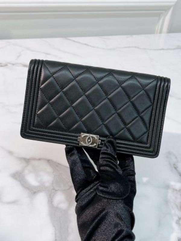Chanel wallet with box premium quality