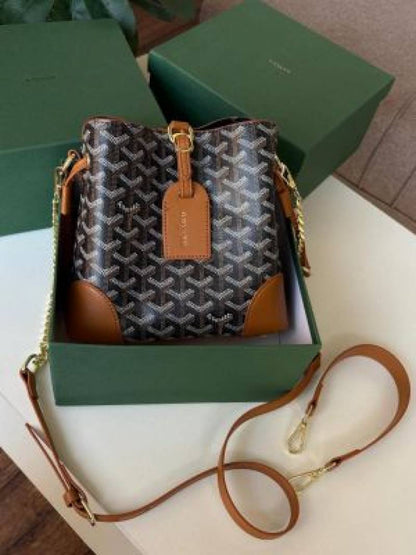 Goyarrd bucket bag with premium quality box