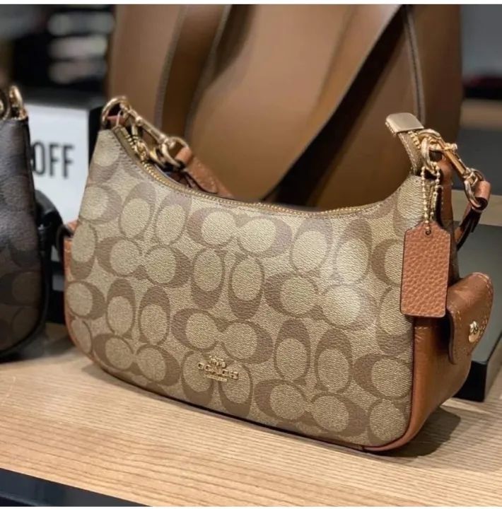 Coaach Peennie Shoulder Bag In Signature Canvas with box