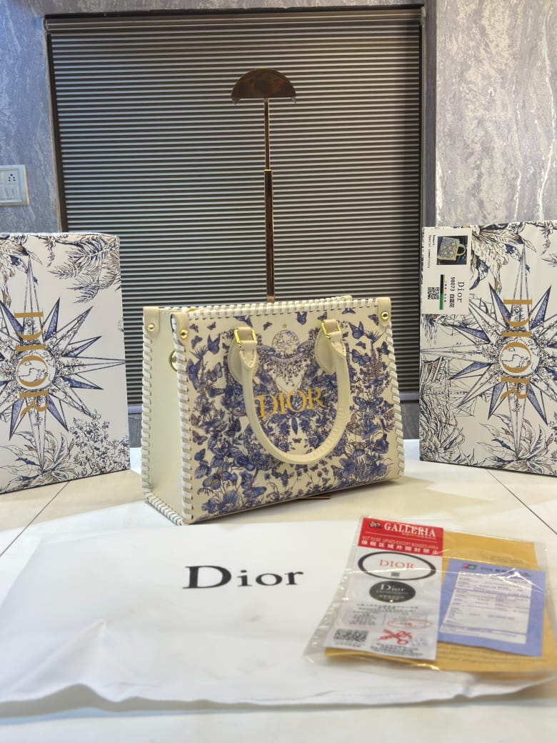 CHRISTIIAN DIOR BRAIDED TOTE BAG WITH BOX