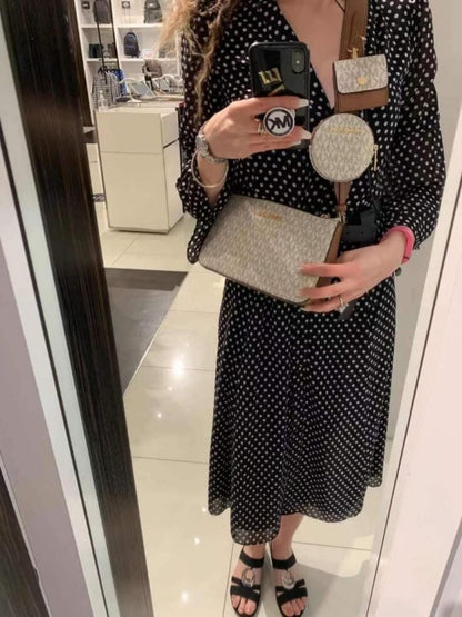 MICHAEL KORS POCHETTE PREMIUM QUALITY WITH BOX