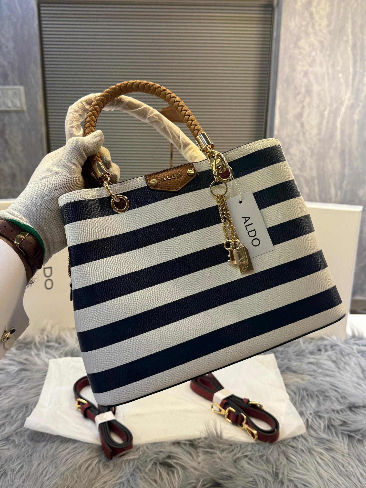 Aldo Lothycan Womens Bone Multi Tote with box