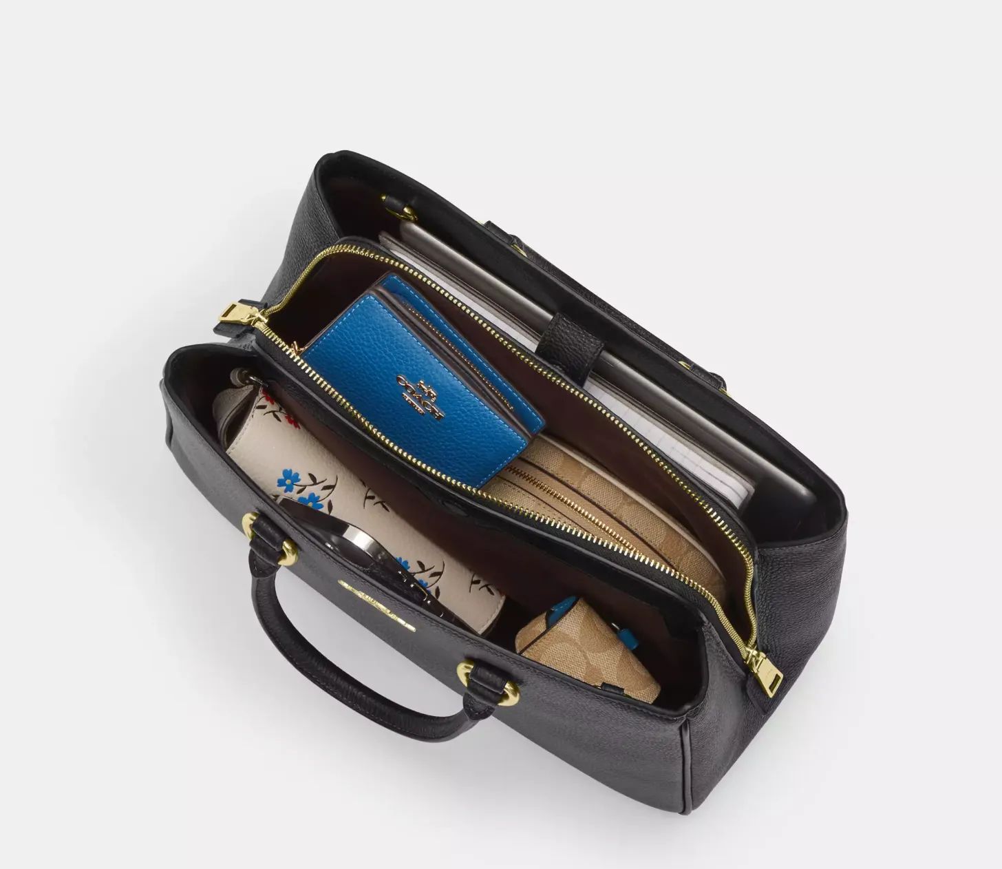 Coaach Savannah Carryall Stachel Bag With Box Dustbag Slingbelt Card