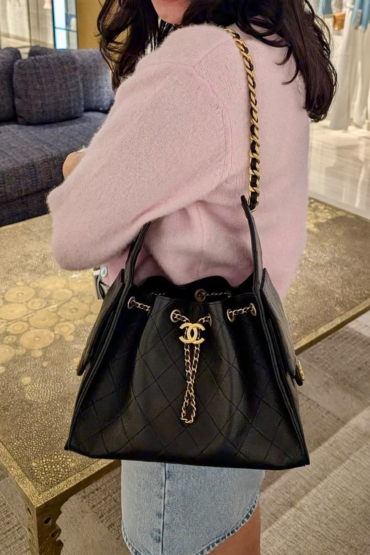 Chanell mini hobo leather bag premium quality with orignal box