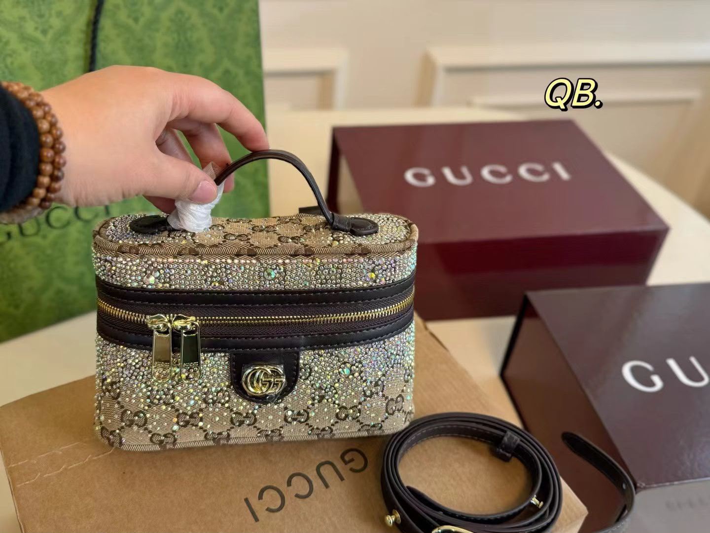 Guccii vanity bag premium quality with Double box packing